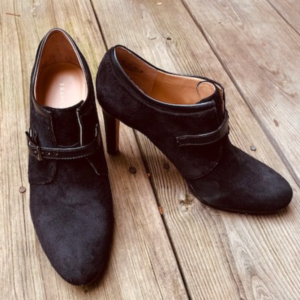 Franco Sarto Serene suede ankle booties/pumps